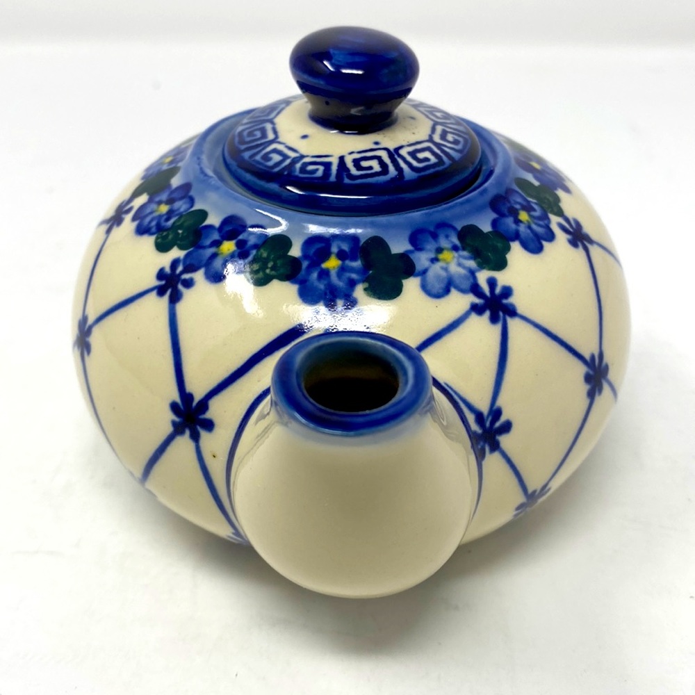 Handmade Polish Boleslawca Pottery Teapot - Picture 5 of 10